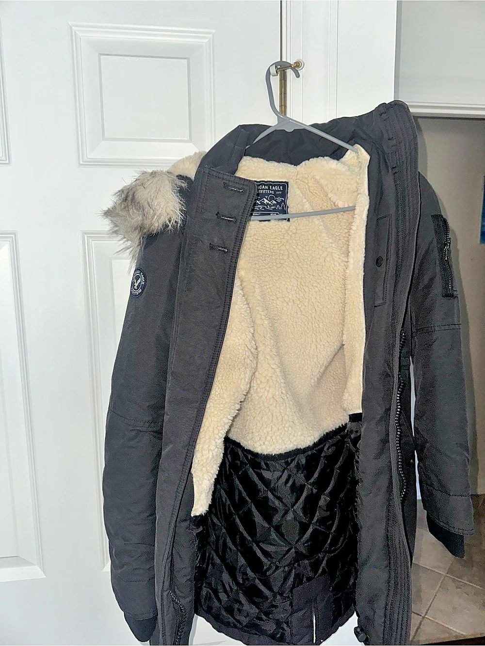 American Eagle Faux Fur Trim Sherpa-Lined Parka Size Small